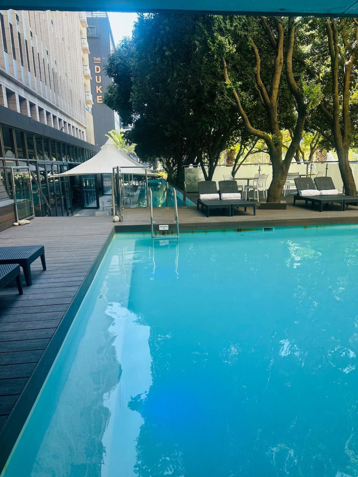 Six Fountains Private * Cape Town