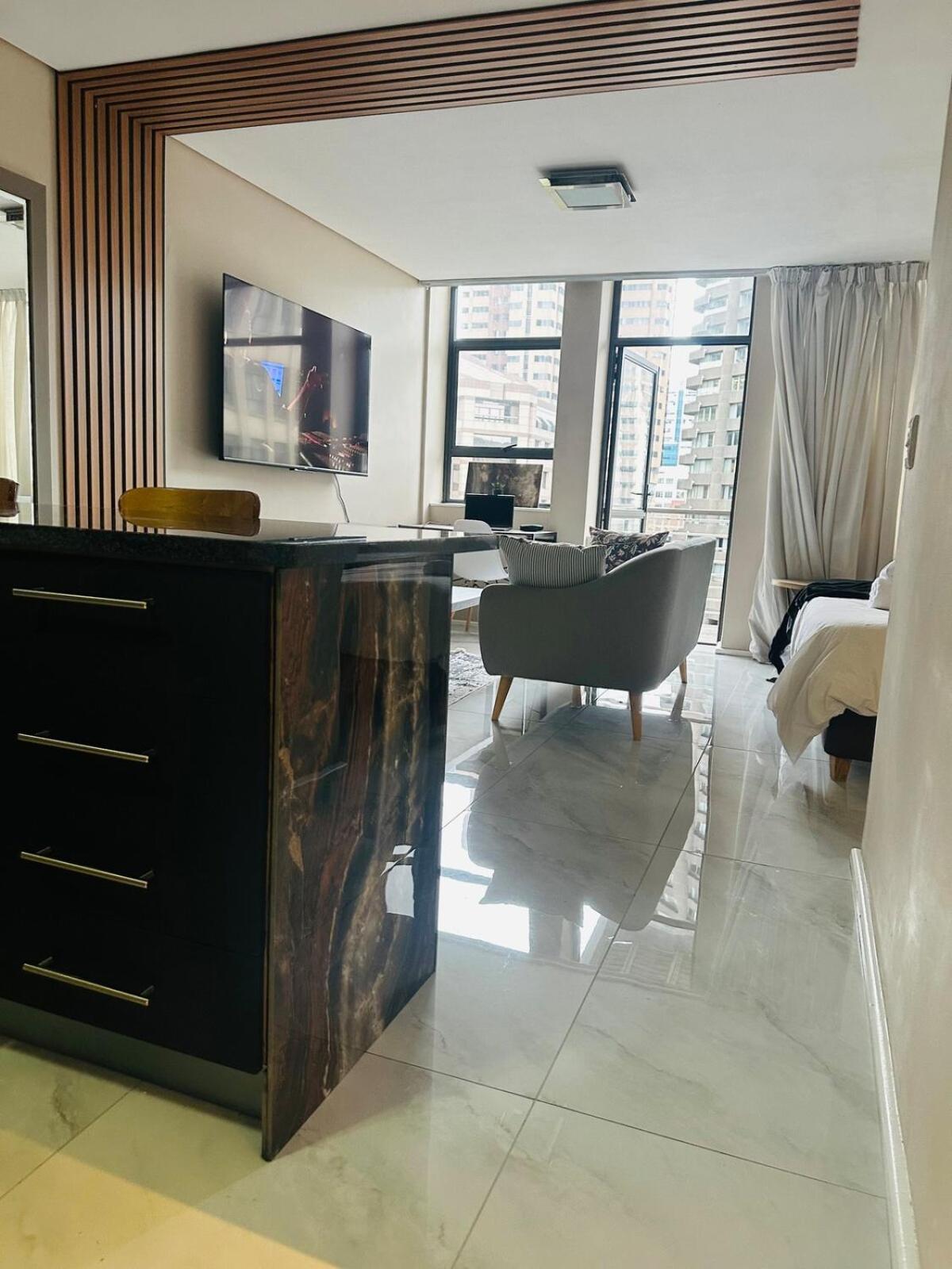 Six Fountains Private * Cape Town